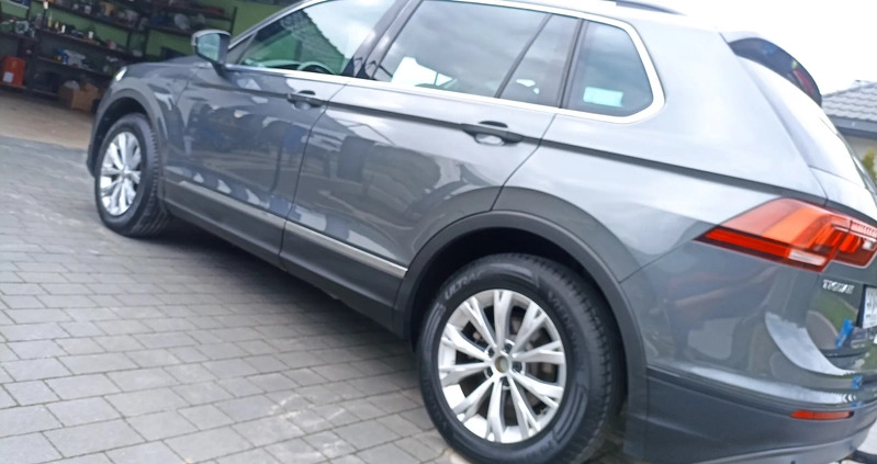 Volkswagen Tiguan cena 108999 przebieg: 128000, rok produkcji 2020 z Siemiatycze małe 742